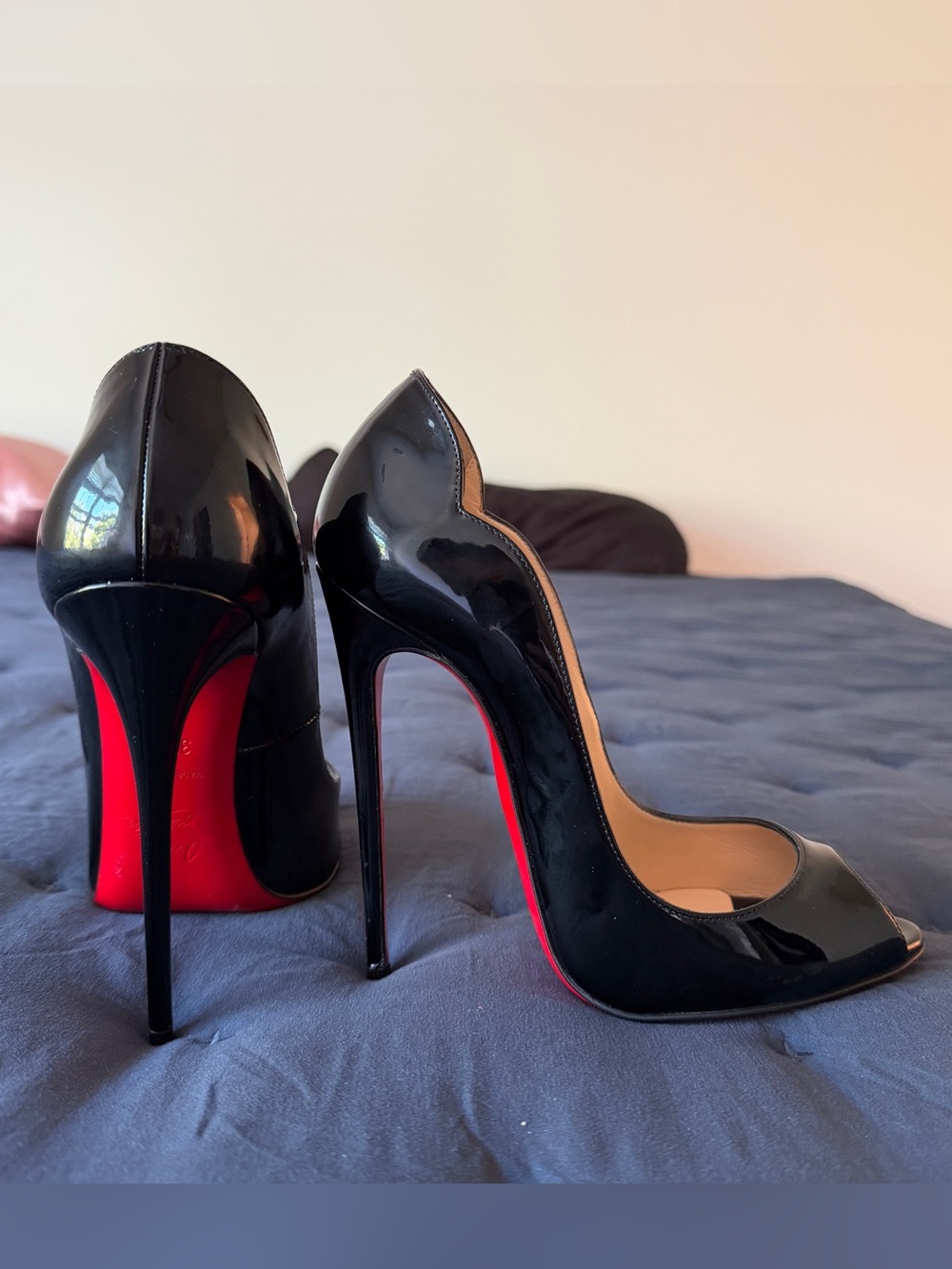 RARE!! Hot Wave 130 Christian Louboutin Black Patent Peep-Toe Stiletto